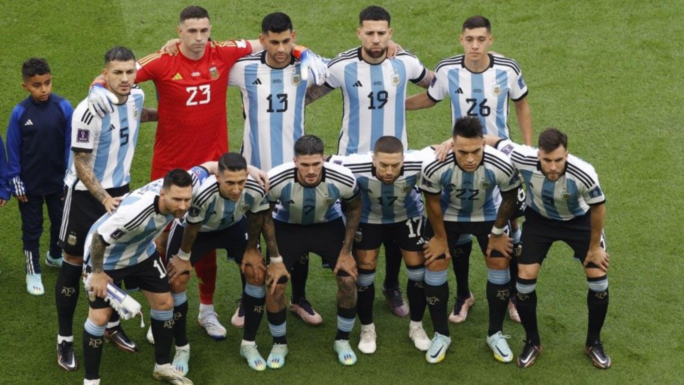 Hermoso homenaje: una línea de colectivos hizo un llamativo reconocimiento a los campeones del mundo